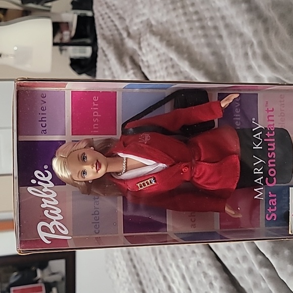 2003 Mary Kay Star Consultant Barbie Mattel New Collectible read description - Picture 3 of 16